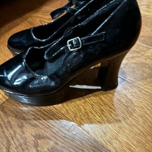 Black Women's Mary Jane Heels